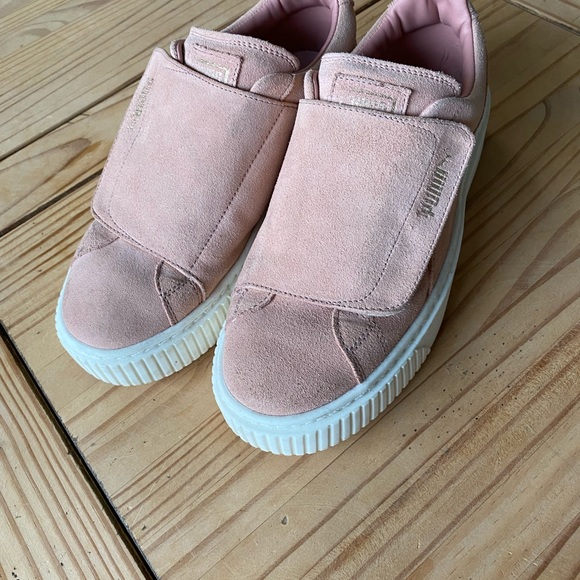 Puma Sneakers - Picture 2 of 4